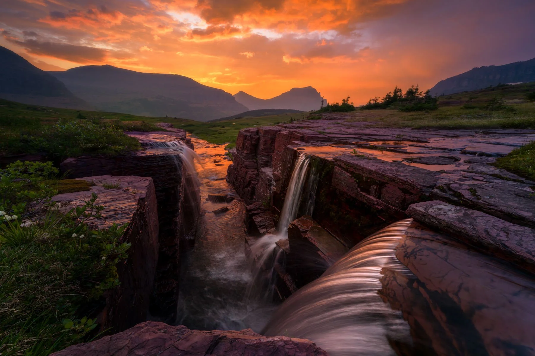 Glorious.TripleFalls.2x3.1800px.jpg