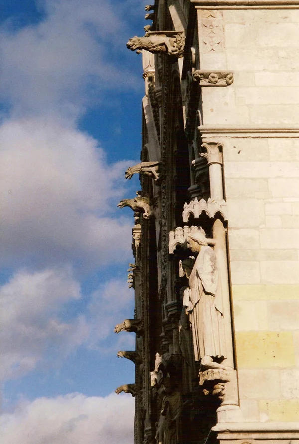 amiens_4s.jpg