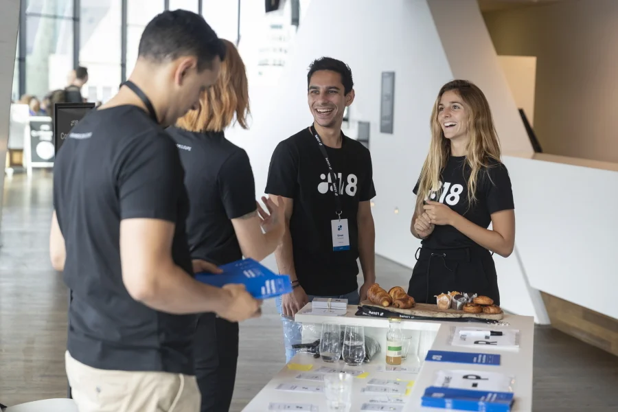 FRAMER - LOUPE 18 - b thu -001- Mcklin Photography - small.JPG