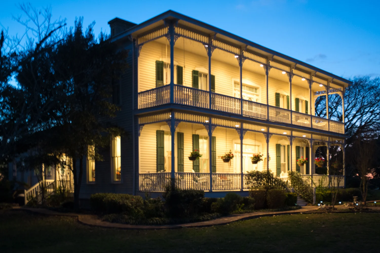 The Belle of Round Top, Bed and Breakfast