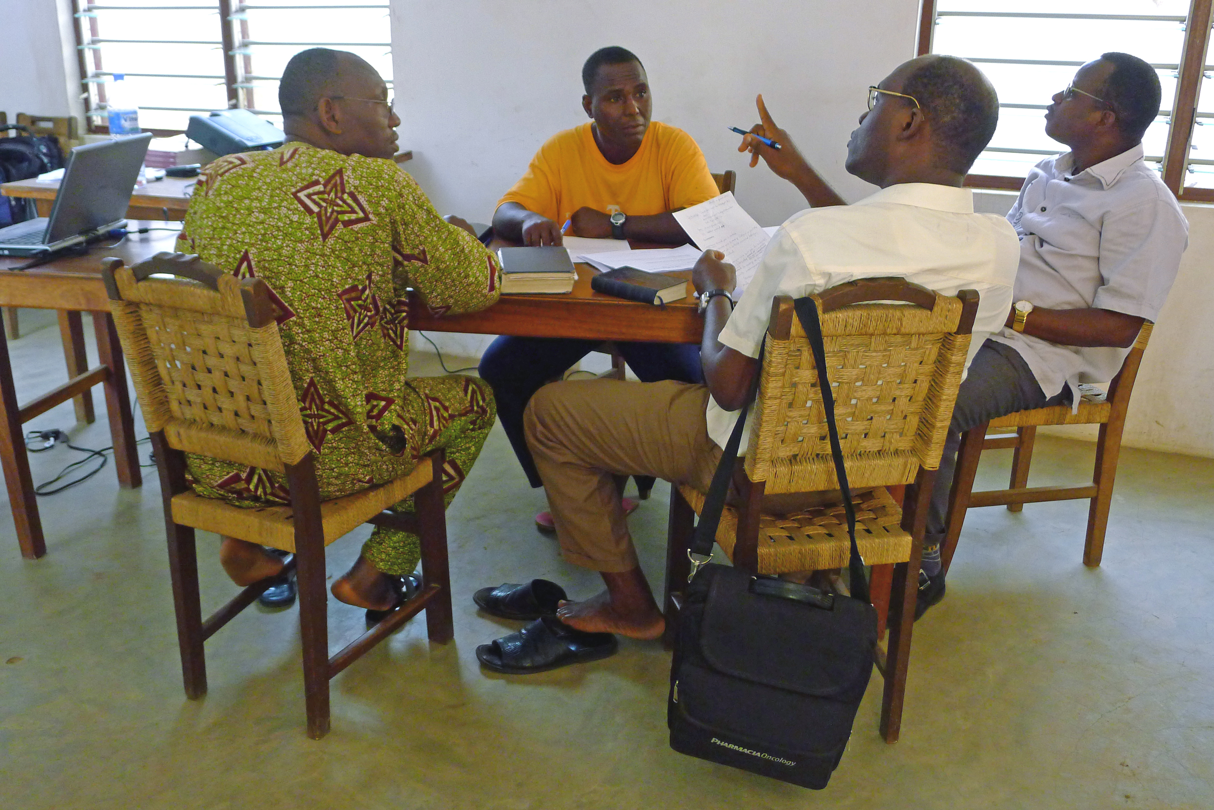 Togo 2012 Group work.jpg