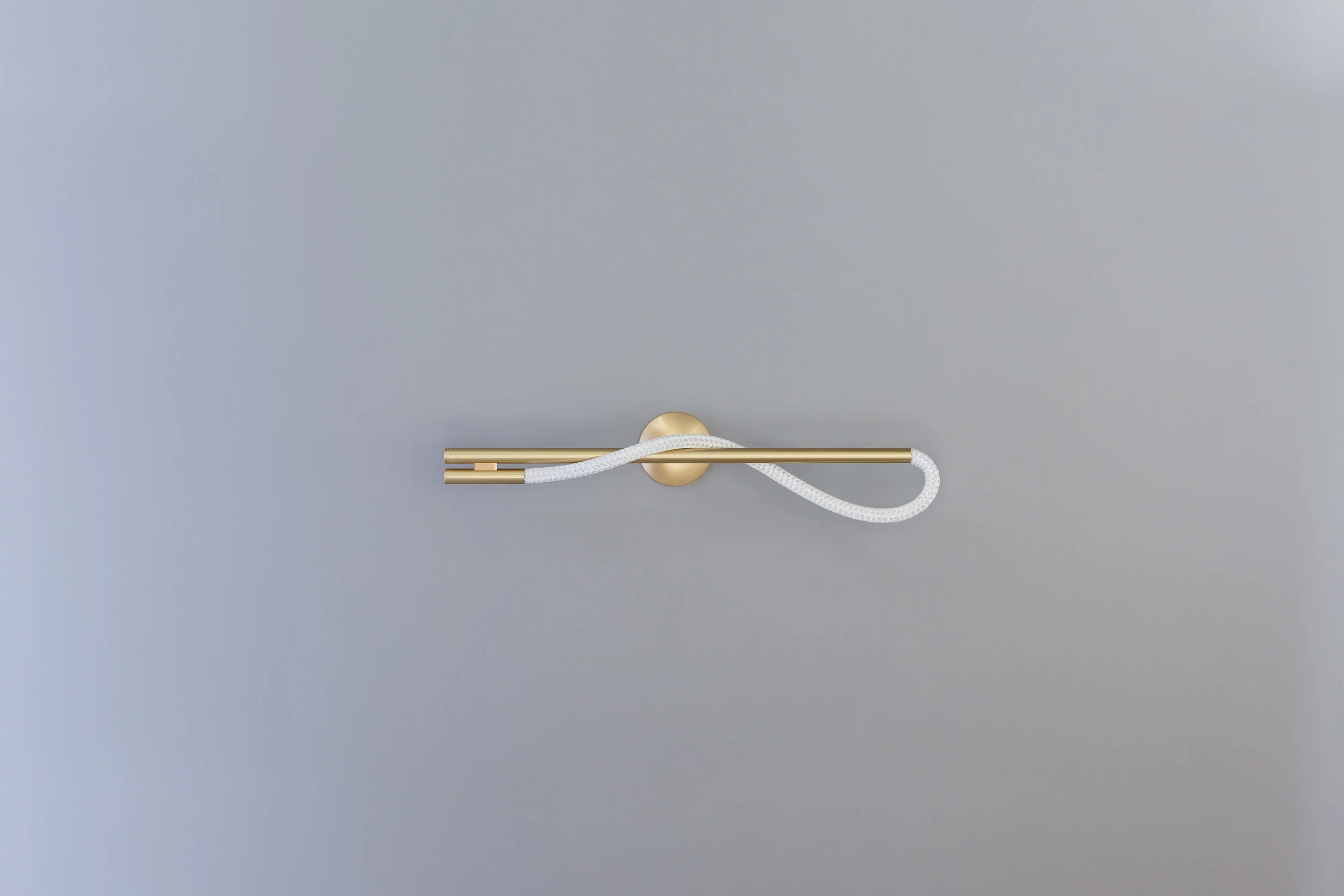 Surrey Sconce 2.5' horizontal.jpg