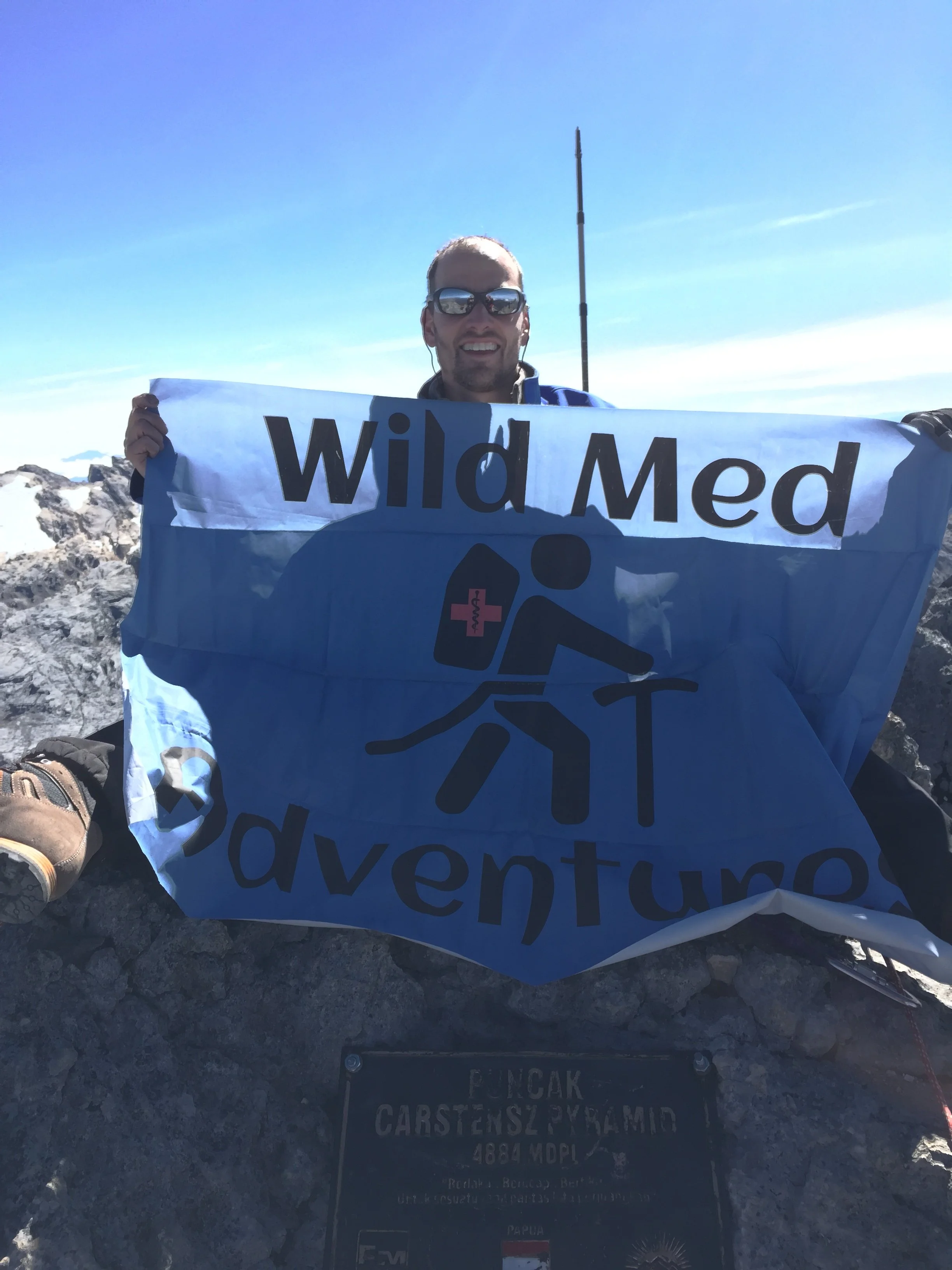 carstensz summit.jpg