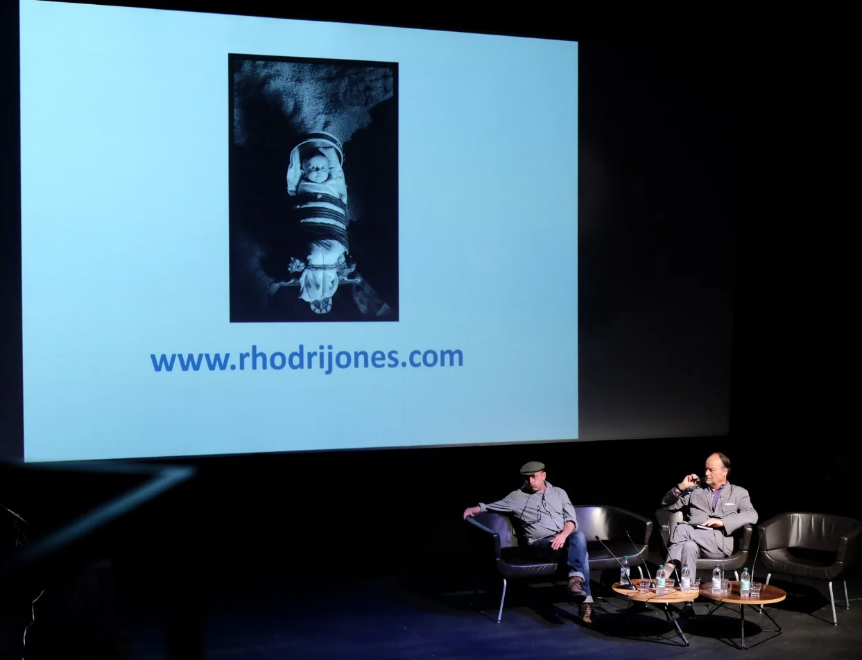 Rhodri Jones speaking with Eamonn McCabe at the EYE International Photography Festival 2016