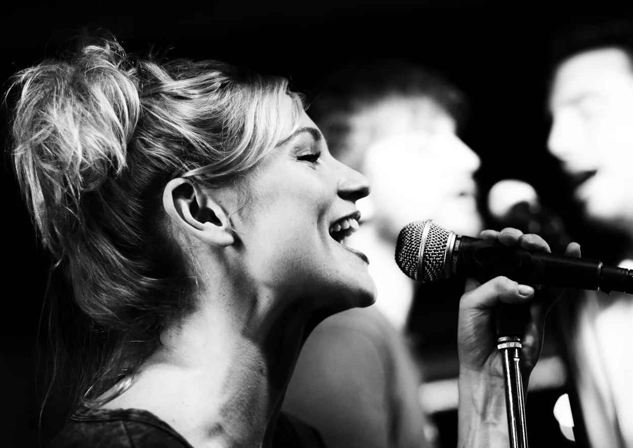 Alan Hale - Hannah Daniel with Hinterband Rummers Bar Aberystwyth.jpg