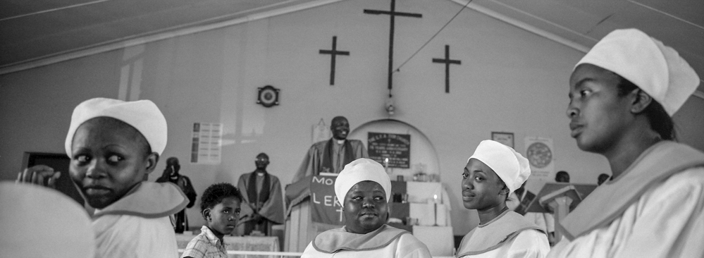  Bethlehem South Africa. Service at General Faith Assembly Zion Church, a church which originates from Lesotho which lies only a short distance from Bethlehem and borders the Orange State. © Haydn Denman 