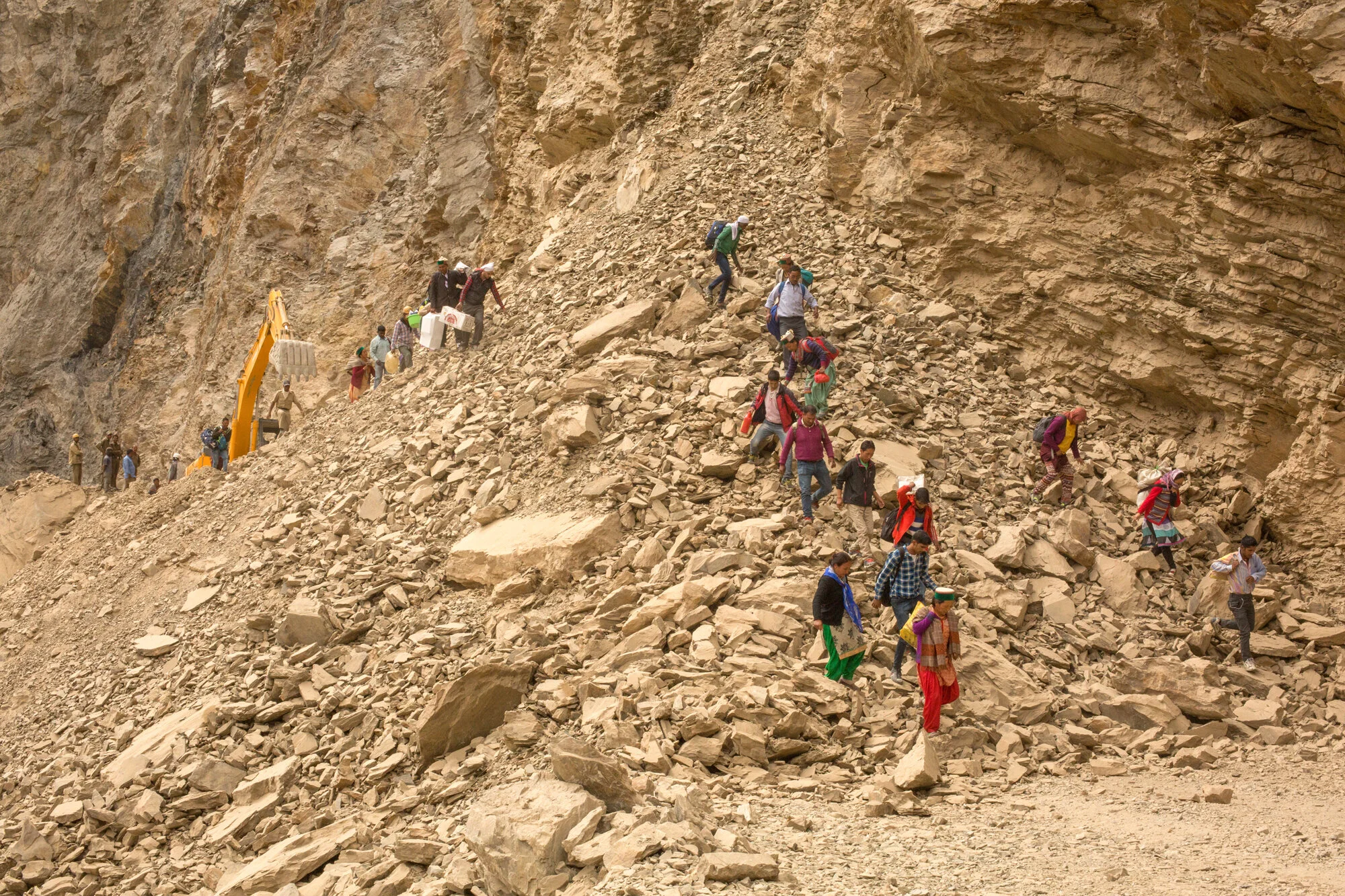 'NH5' © Gareth Phillips