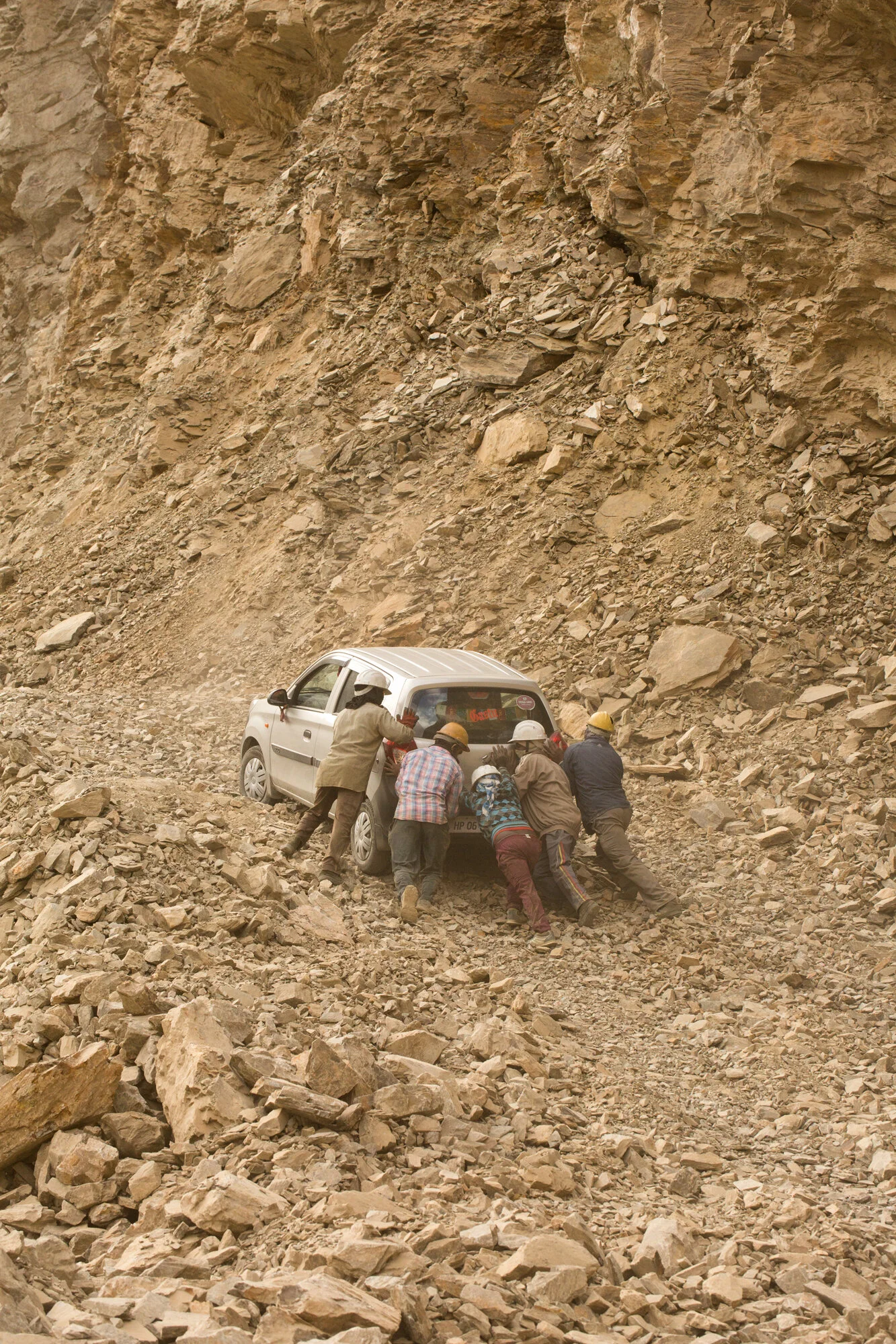 'NH5' © Gareth Phillips