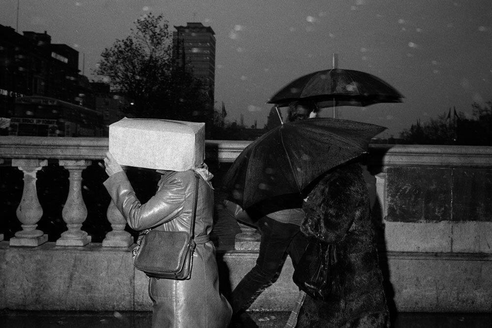  IRELAND. Dublin. O'Connell Bridge. From 'Bad Weather'. October. 1981.  © Martin Parr / Magnum Photos 