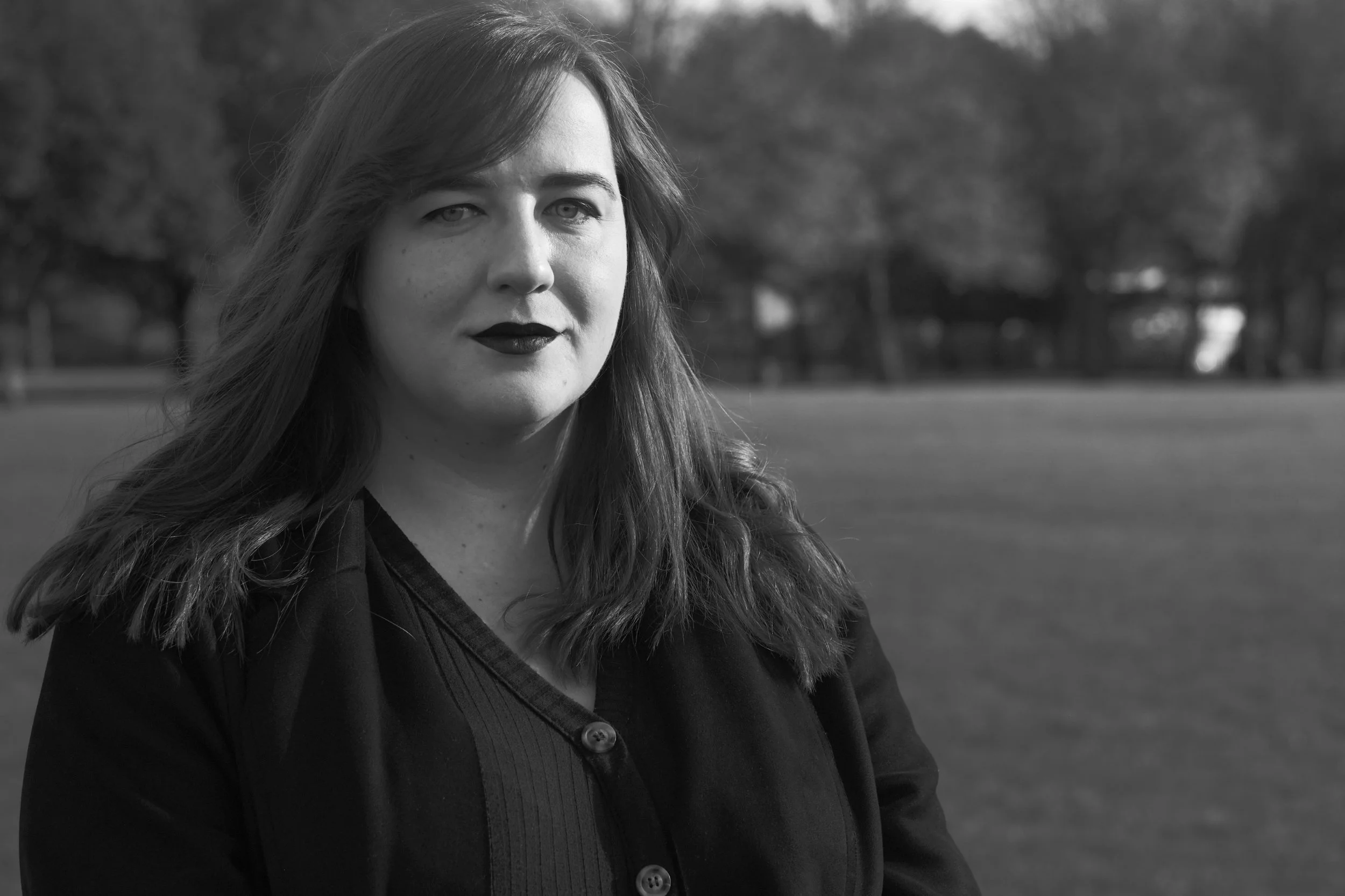 Lorna Cabble_splash mono.jpg