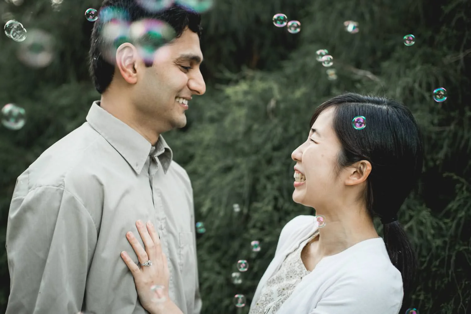 bubbles-during-engagement-photos.jpg