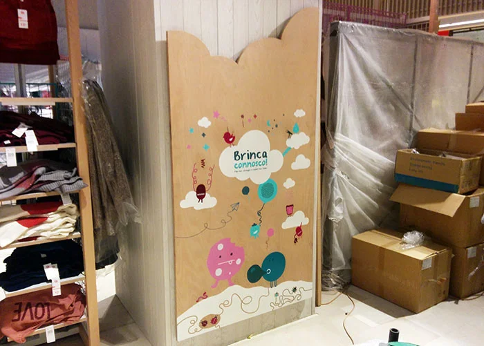 zippy-sound-poster-install2.jpg