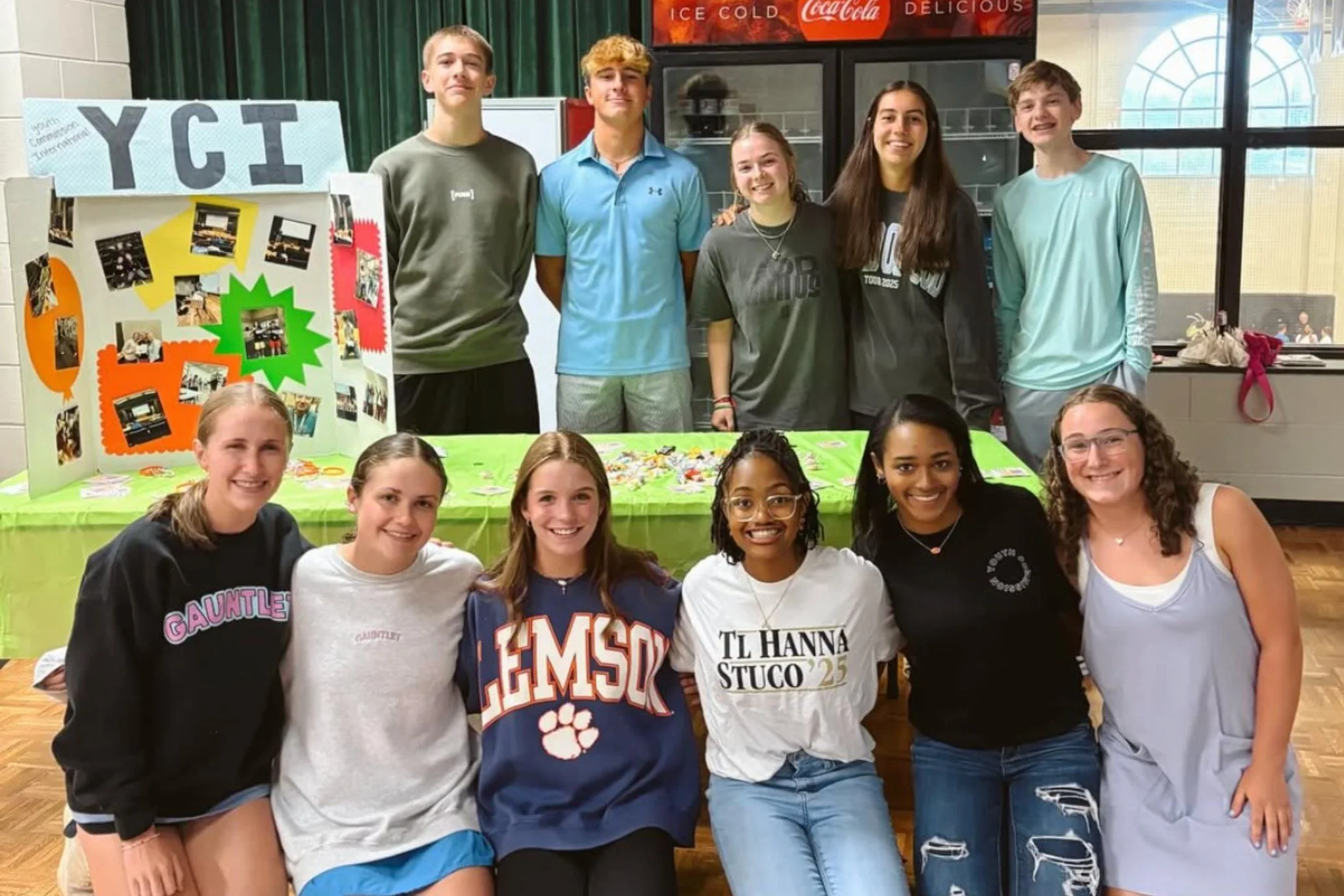 August is for club rushes, open houses &amp; student leader trainings 📣😍
&bull;
Want to start a YCI club at your school? DM us or click the link in our bio! 👉🔗 #yci #yciclubs #campusministry #forstudents #bystudents #forchrist