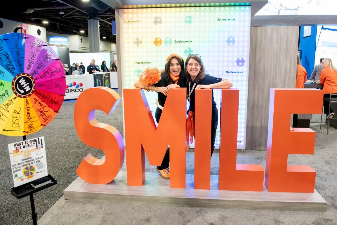 A few highlights from the 2026 Hinman Dental Meeting - from the buzzing expo hall to packed courses and an evening keynote. The best part? Dental pros who brought the energy and were way more fun to photograph than you&rsquo;d expect from people who 