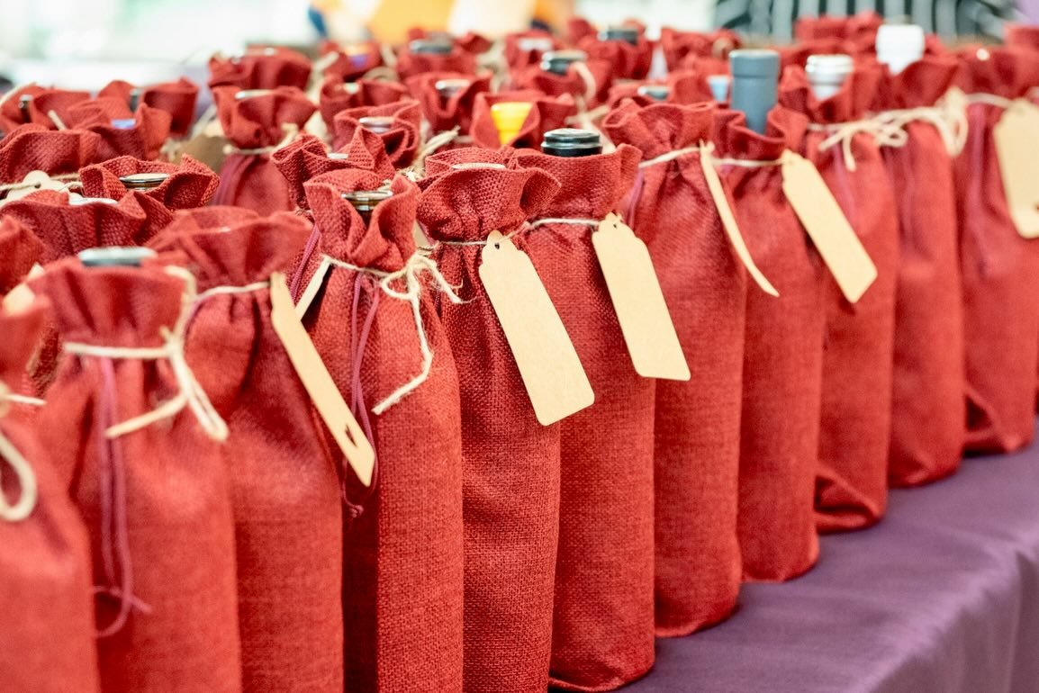 The Uncork Compassion - Legacy of Care Gala 🍷
An inspiring evening with Visiting Nurse Health System, celebrating compassionate healthcare through connection, generosity and community. Hosted by WSB-TV&rsquo;s Monica Pearson, the evening featured a 