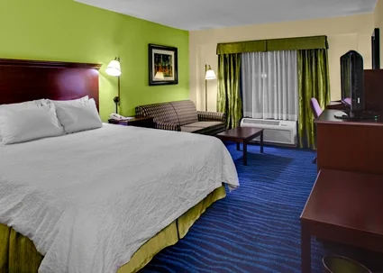 HX_kingroom_5_425x303.jpg