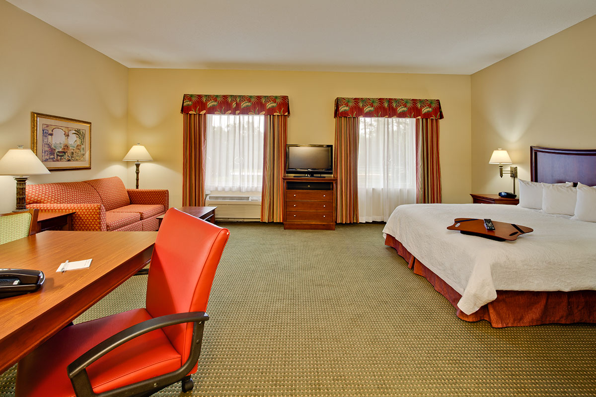 Hampton-Stuart-King_9206.jpg