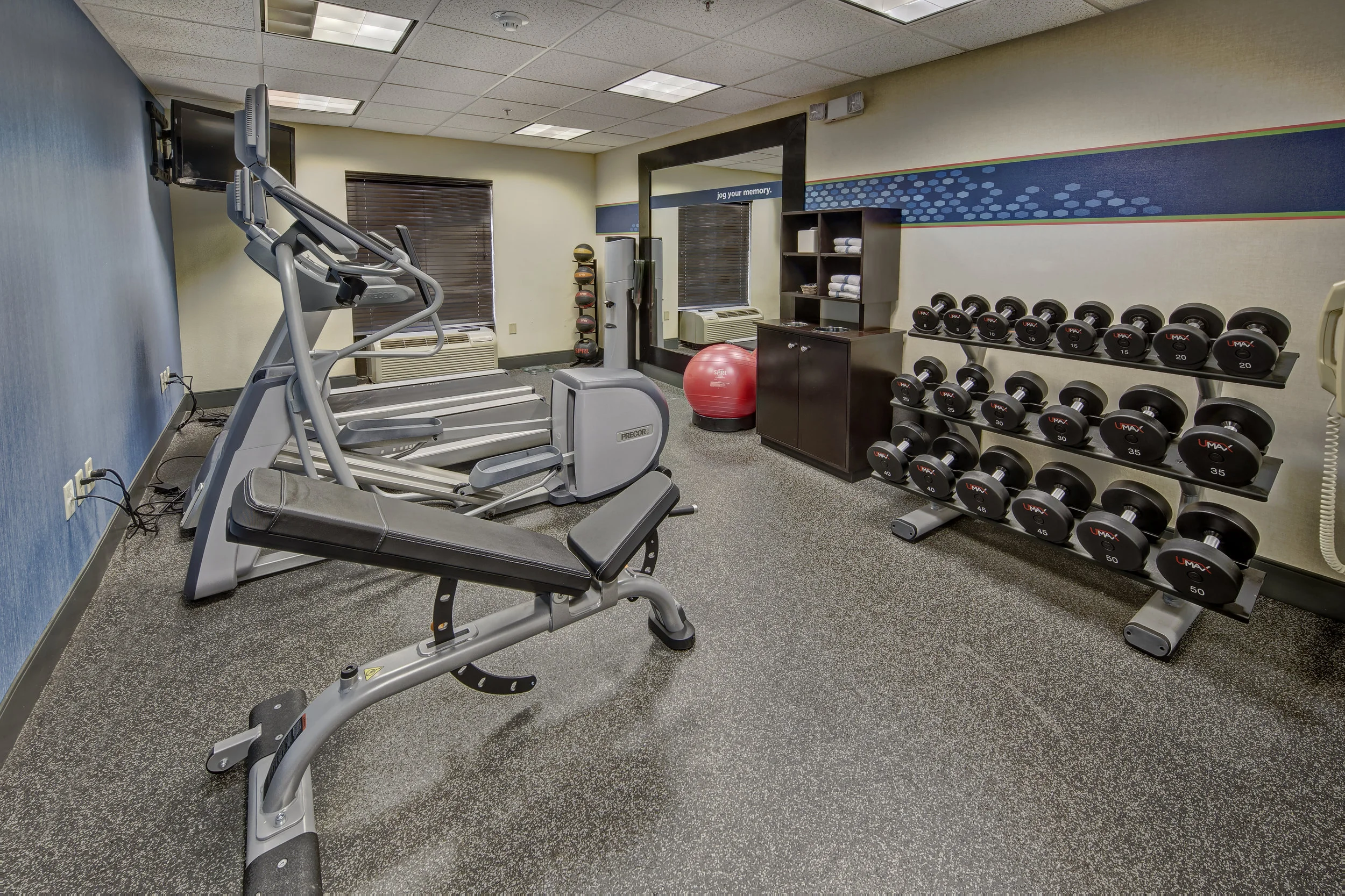 FITNESSCENTER_7236.jpg