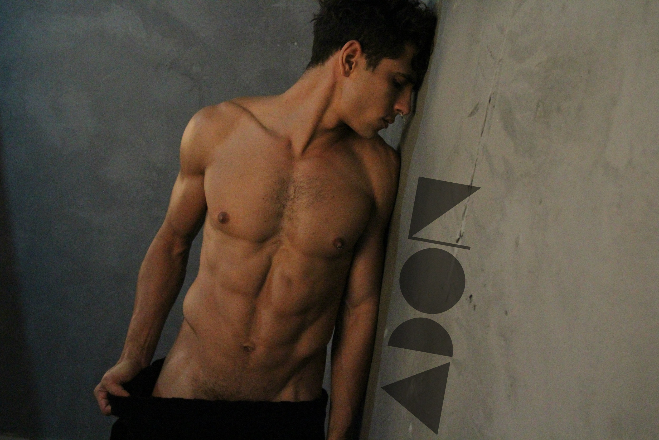 Adon Exclusive: Model Sever Vini By Ton Gomes