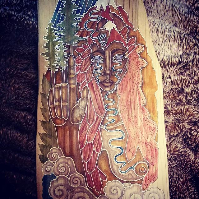 Chugging along on this lil commission. Love it when I'm able to rest in the work and not take it so achingly seriously. Enjoying my time with this mountain-to-sea goddess. .
.
#originalart #visionaryart #goddessart #goddess #ecofeminism #art #artofth