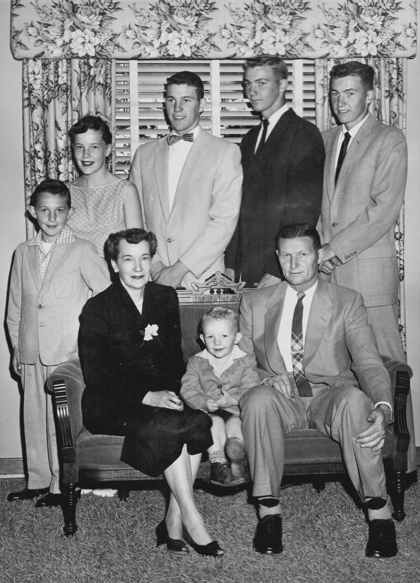 Click to enlarge. Top: Drew, Suzanne, Glade, Briggs and Brent, Front: Addie (Grandma Hall), Mark and Leness (Grandpa Hall) photo taken ca. 1948