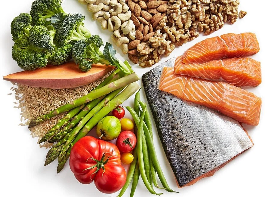1140-mediterranean-diet-salmon-broccoli-nuts-vegetables.imgcache.rev680c179a1cc54063055cd5571b2c9c94.jpg