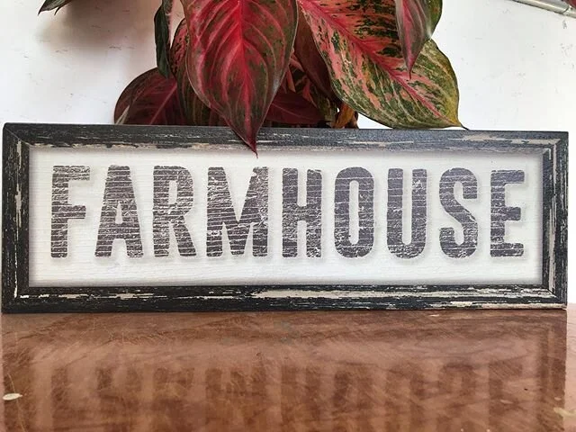 Rustic charm #farmhouse #farmhousechristmas #woodsigns #homedecor #customdecor #personalized #personalizedgifts #unique #customizedgifts #customized #uniquegifts #interiordecorating #paintthetown #rusticdecor #rusticcharm #pttsigns