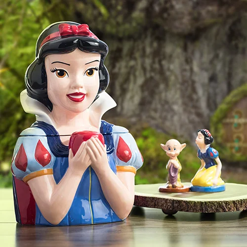 Snow White Image.jpg