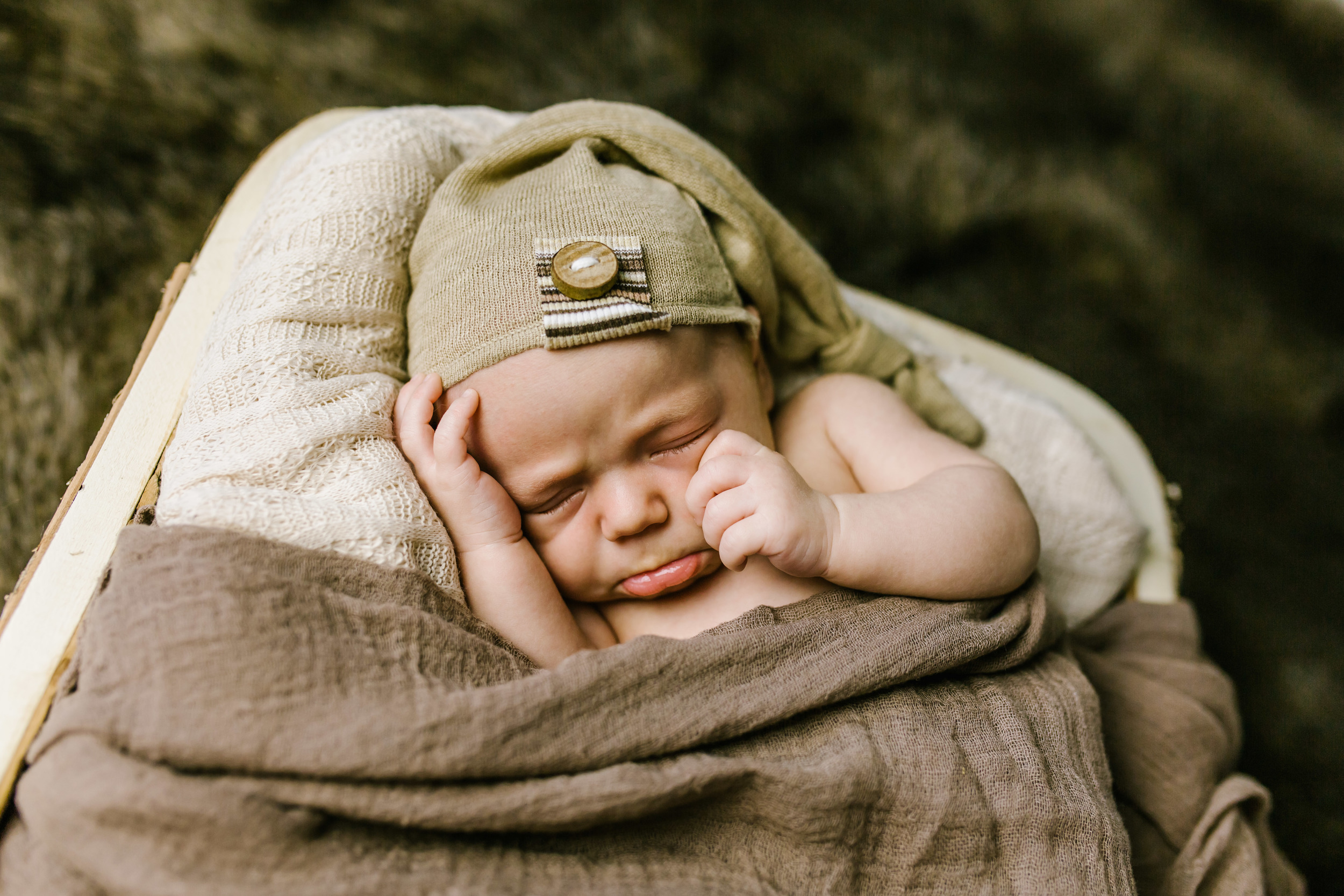 Loga Utah Newborn Photographer-9811.jpg