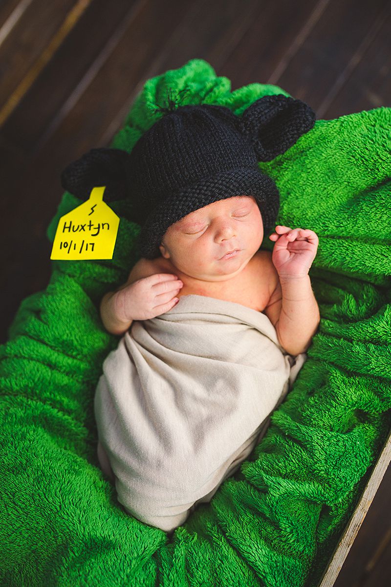 Cowboy Newborn Photos-9835.jpg