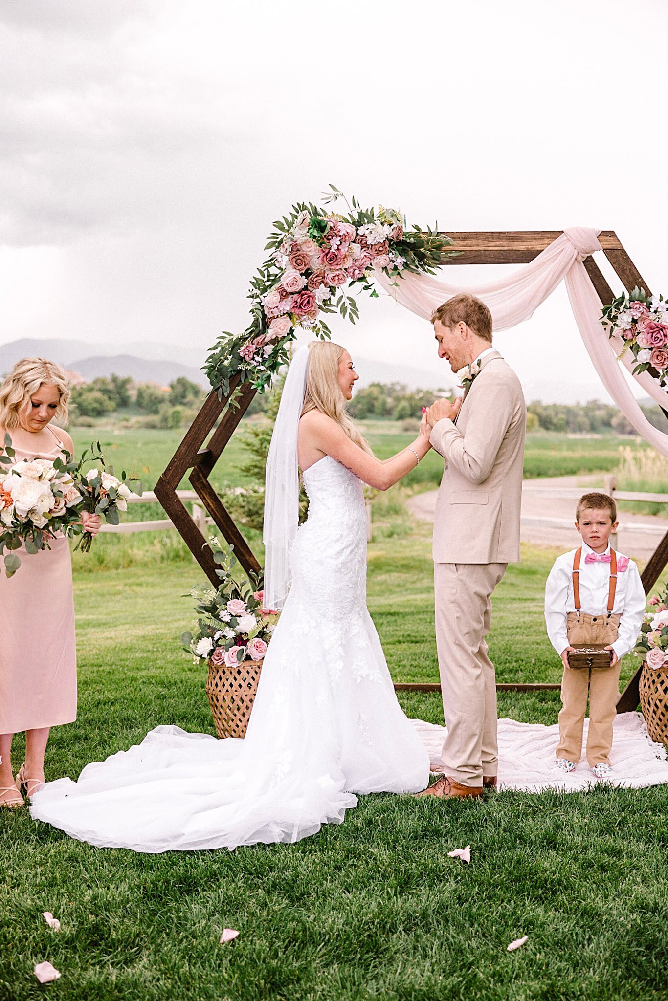 Logan Utah Wedding Photographer_2145.jpg