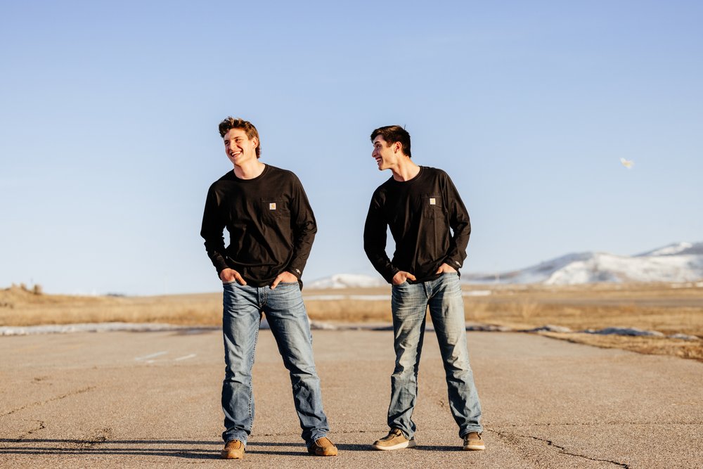 Crop Duster Senior Photo_2917.jpg