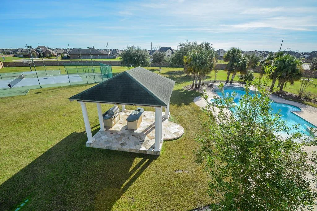 4227 Graham Heights Tennis Court and Pool.jpg