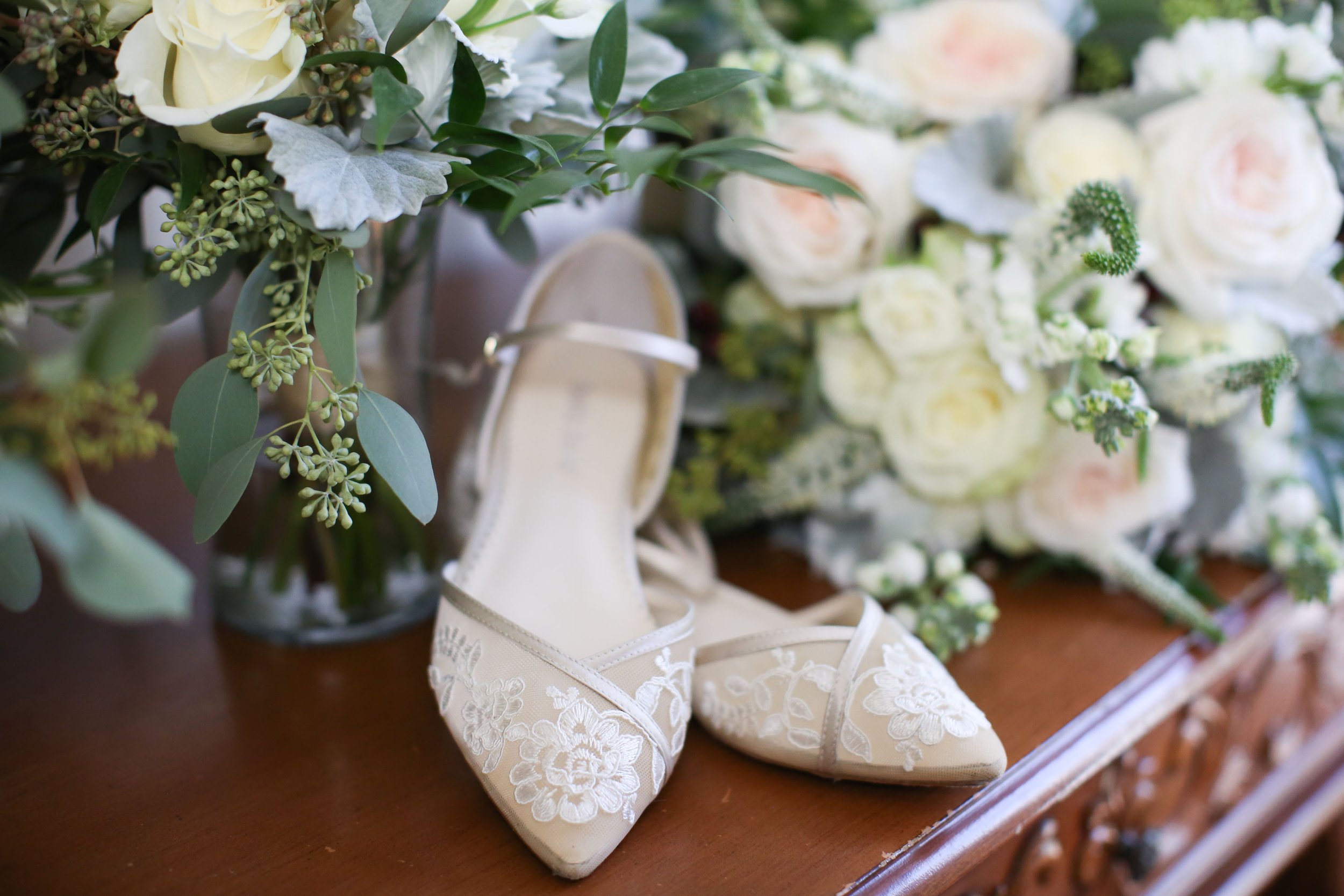  10/22/21 - Charlottesville, VA - Jill and Charles Cahoon Wedding at Keswick Vineyards.Photo credit: Amanda Maglione Photography 