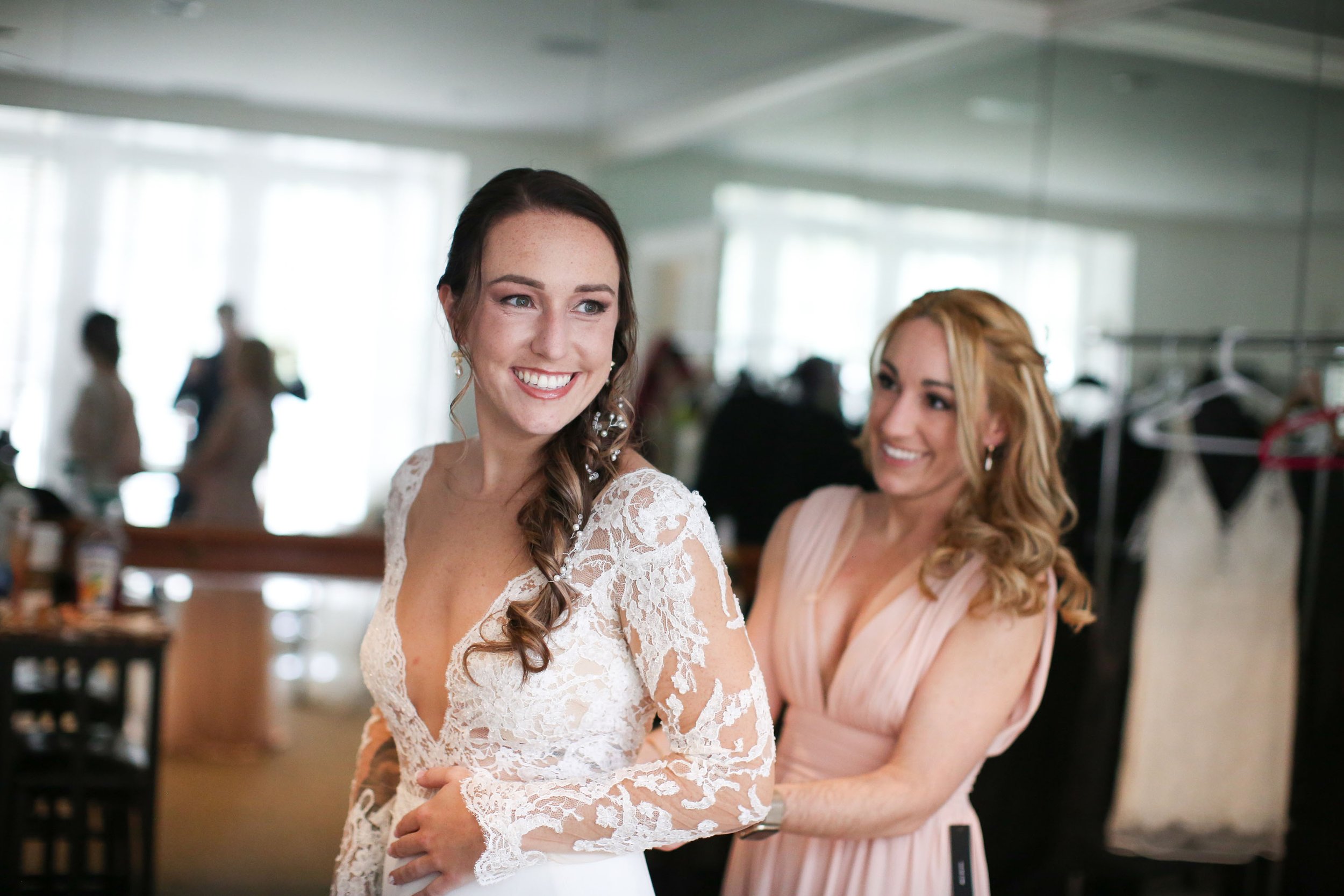  10/22/21 - Charlottesville, VA - Jill and Charles Cahoon Wedding at Keswick Vineyards.Photo credit: Amanda Maglione Photography 