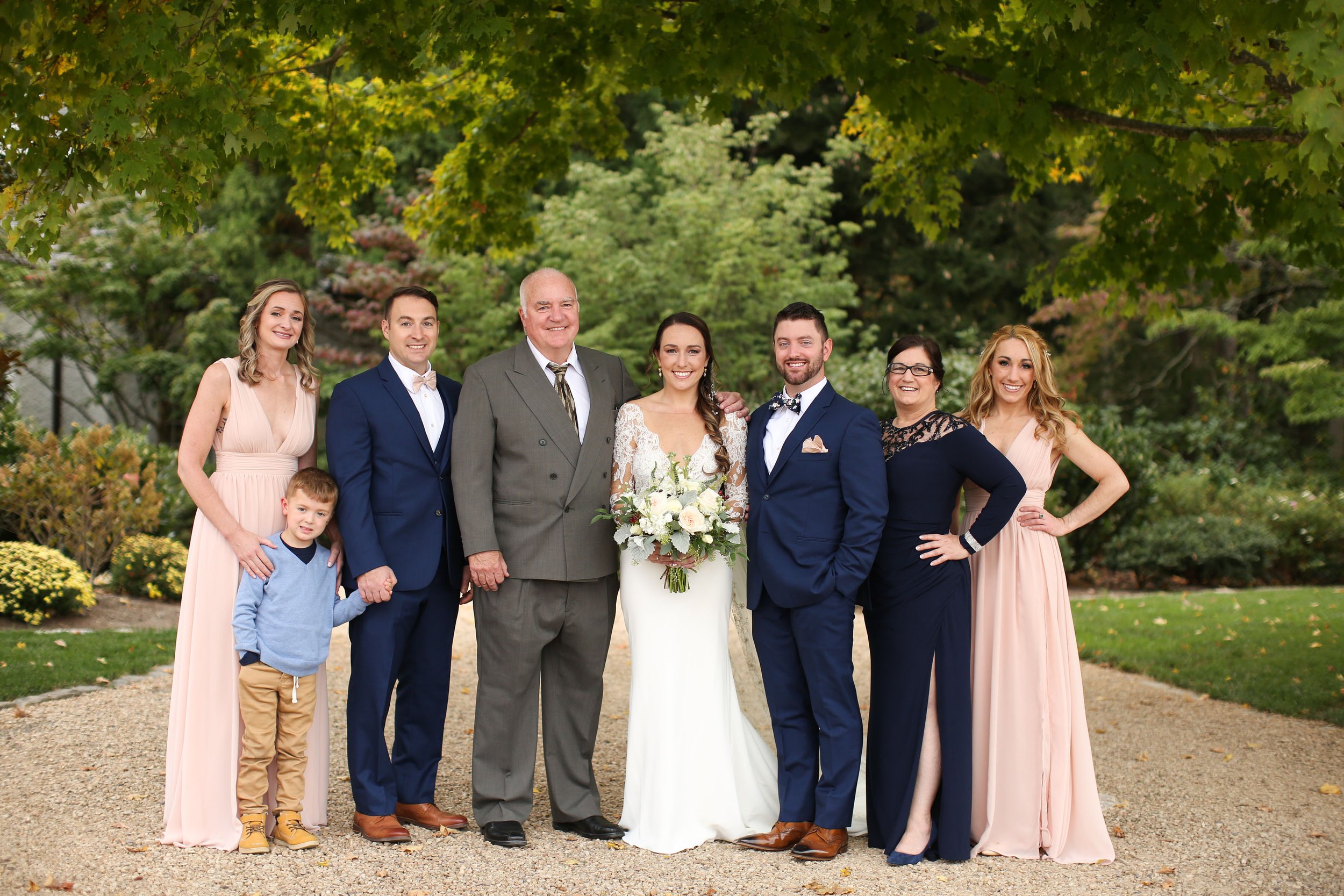  10/22/21 - Charlottesville, VA - Jill and Charles Cahoon Wedding at Keswick Vineyards.Photo credit: Amanda Maglione Photography 