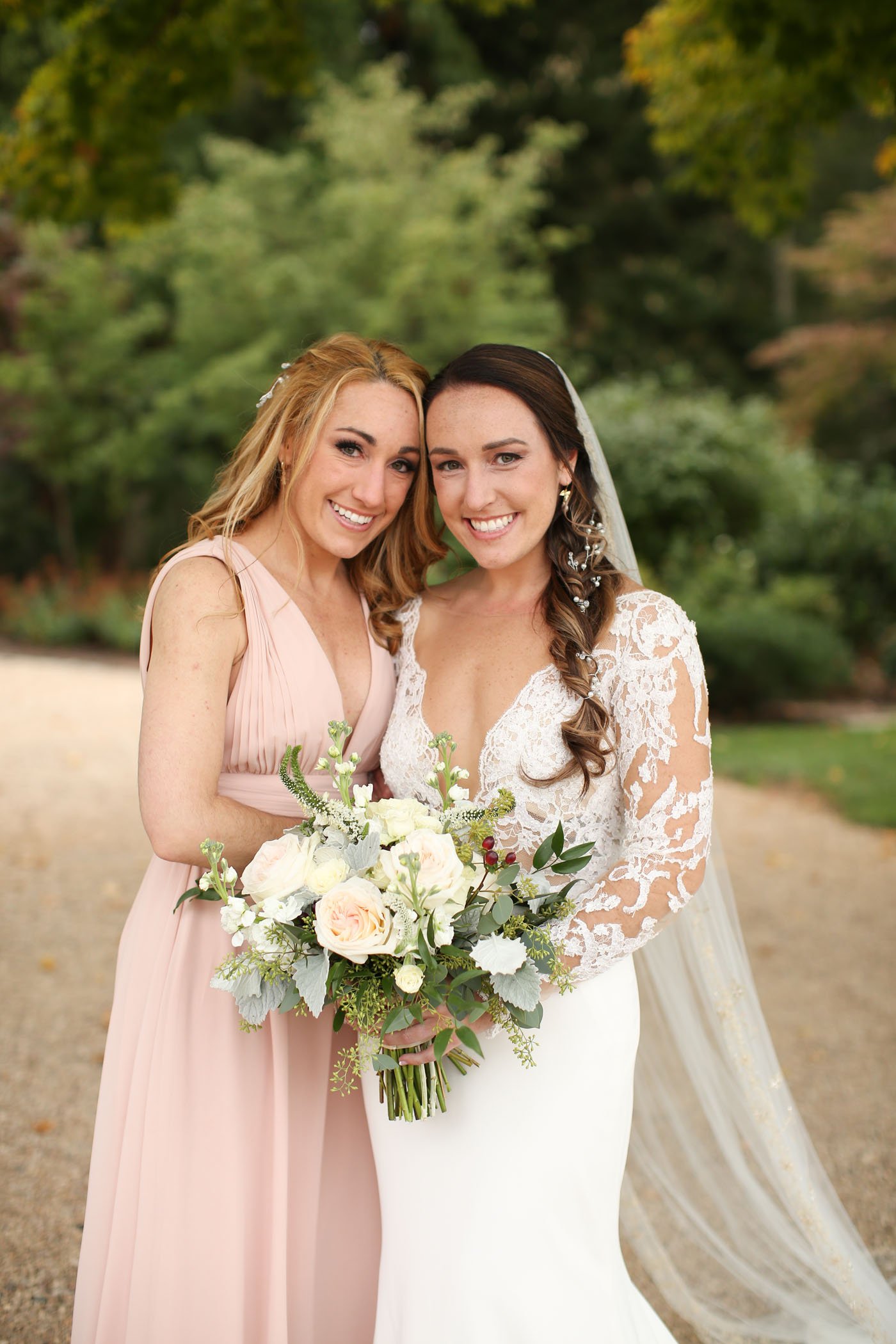  10/22/21 - Charlottesville, VA - Jill and Charles Cahoon Wedding at Keswick Vineyards.Photo credit: Amanda Maglione Photography 