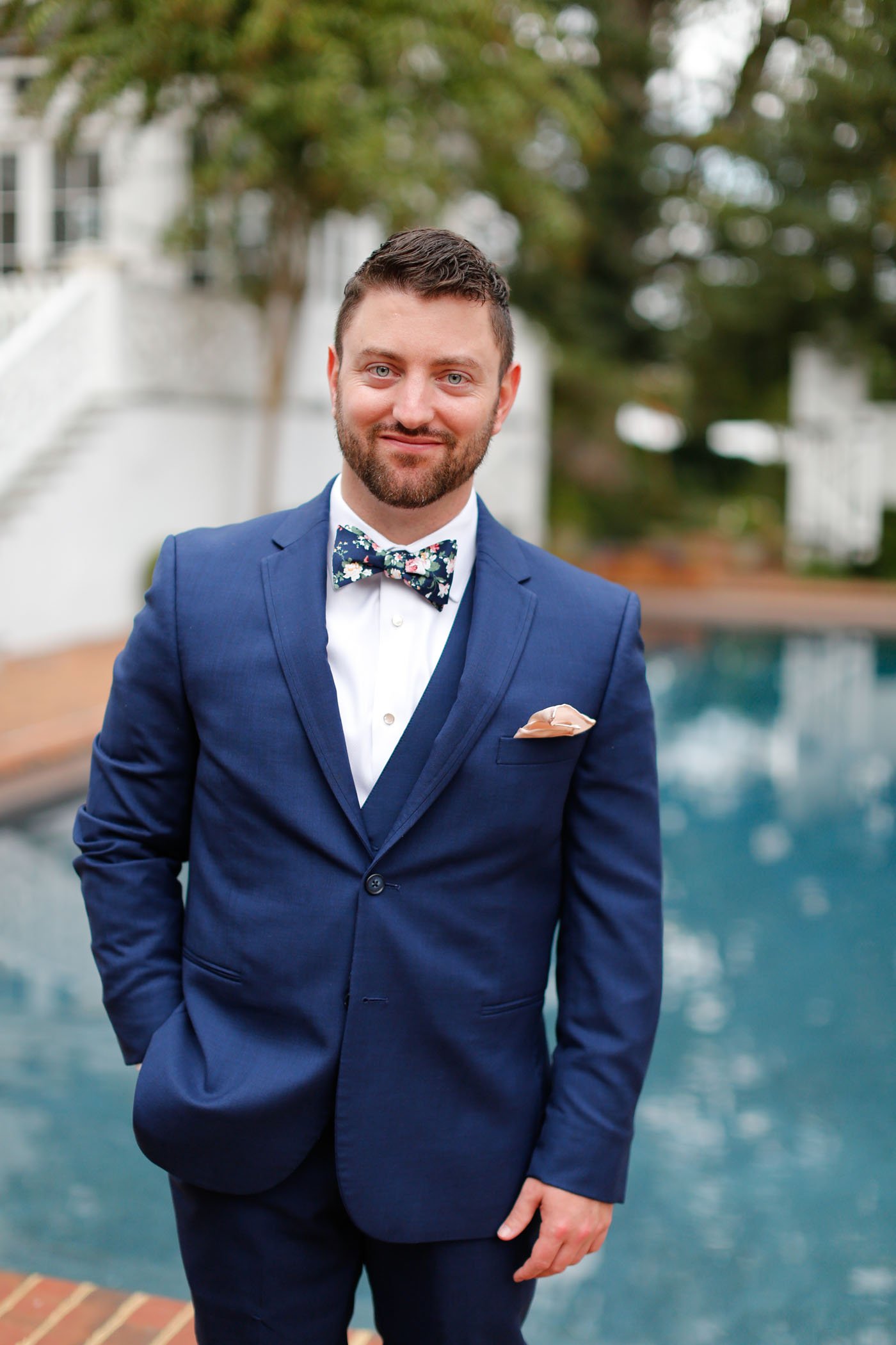  10/22/21 - Charlottesville, VA - Jill and Charles Cahoon Wedding at Keswick Vineyards.Photo credit: Amanda Maglione Photography 