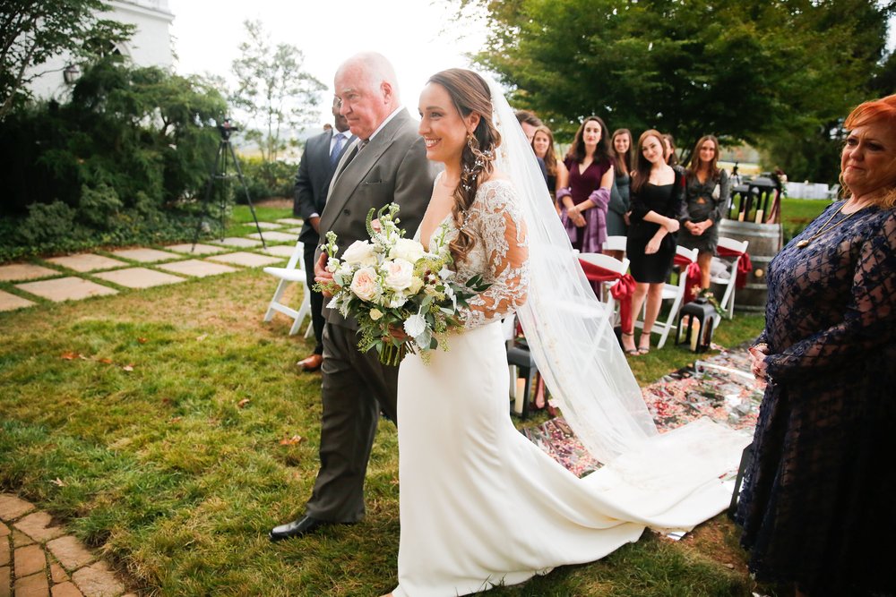  10/22/21 - Charlottesville, VA - Jill and Charles Cahoon Wedding at Keswick Vineyards.Photo credit: Amanda Maglione Photography 