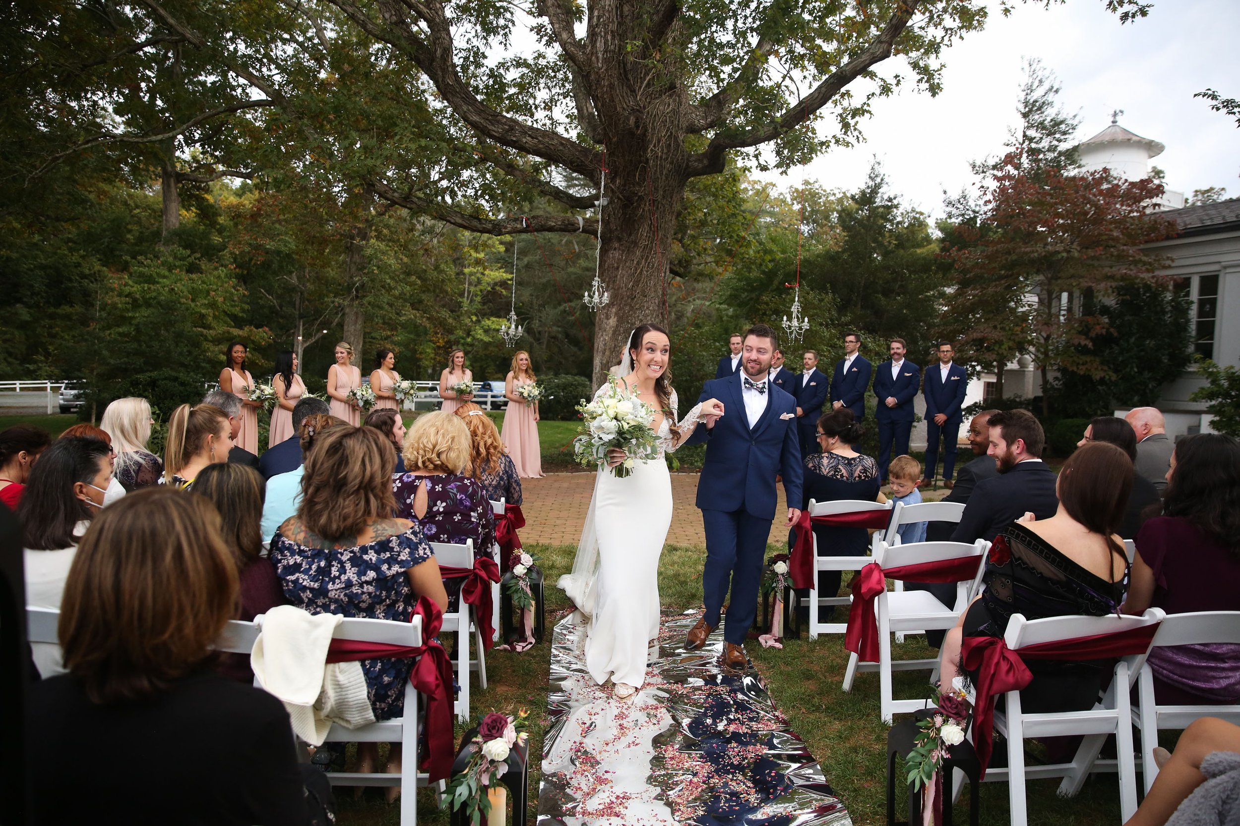  10/22/21 - Charlottesville, VA - Jill and Charles Cahoon Wedding at Keswick Vineyards.Photo credit: Amanda Maglione Photography 