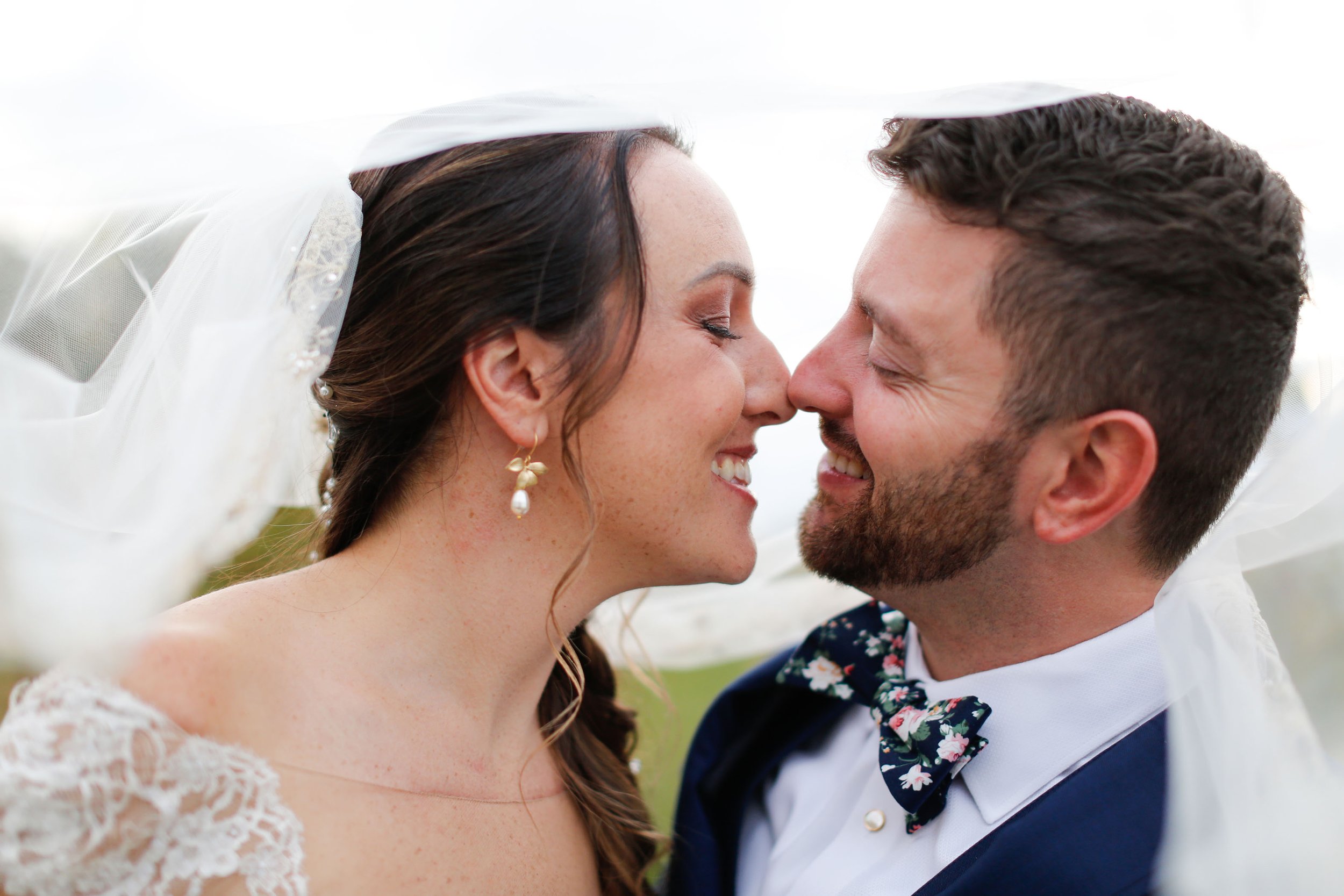  10/22/21 - Charlottesville, VA - Jill and Charles Cahoon Wedding at Keswick Vineyards.Photo credit: Amanda Maglione Photography 