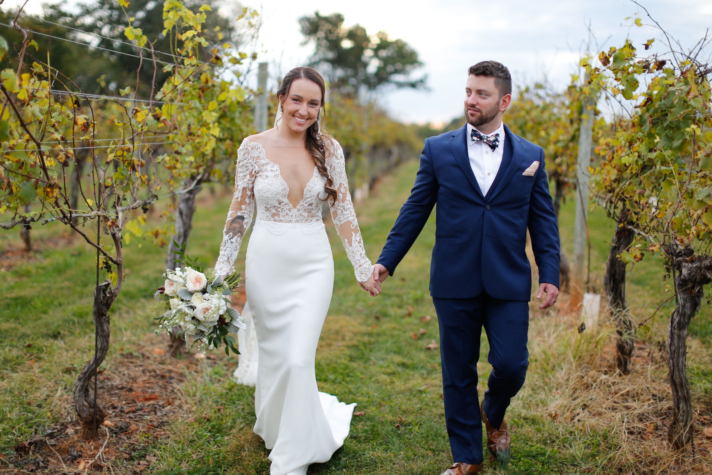  10/22/21 - Charlottesville, VA - Jill and Charles Cahoon Wedding at Keswick Vineyards.Photo credit: Amanda Maglione Photography 