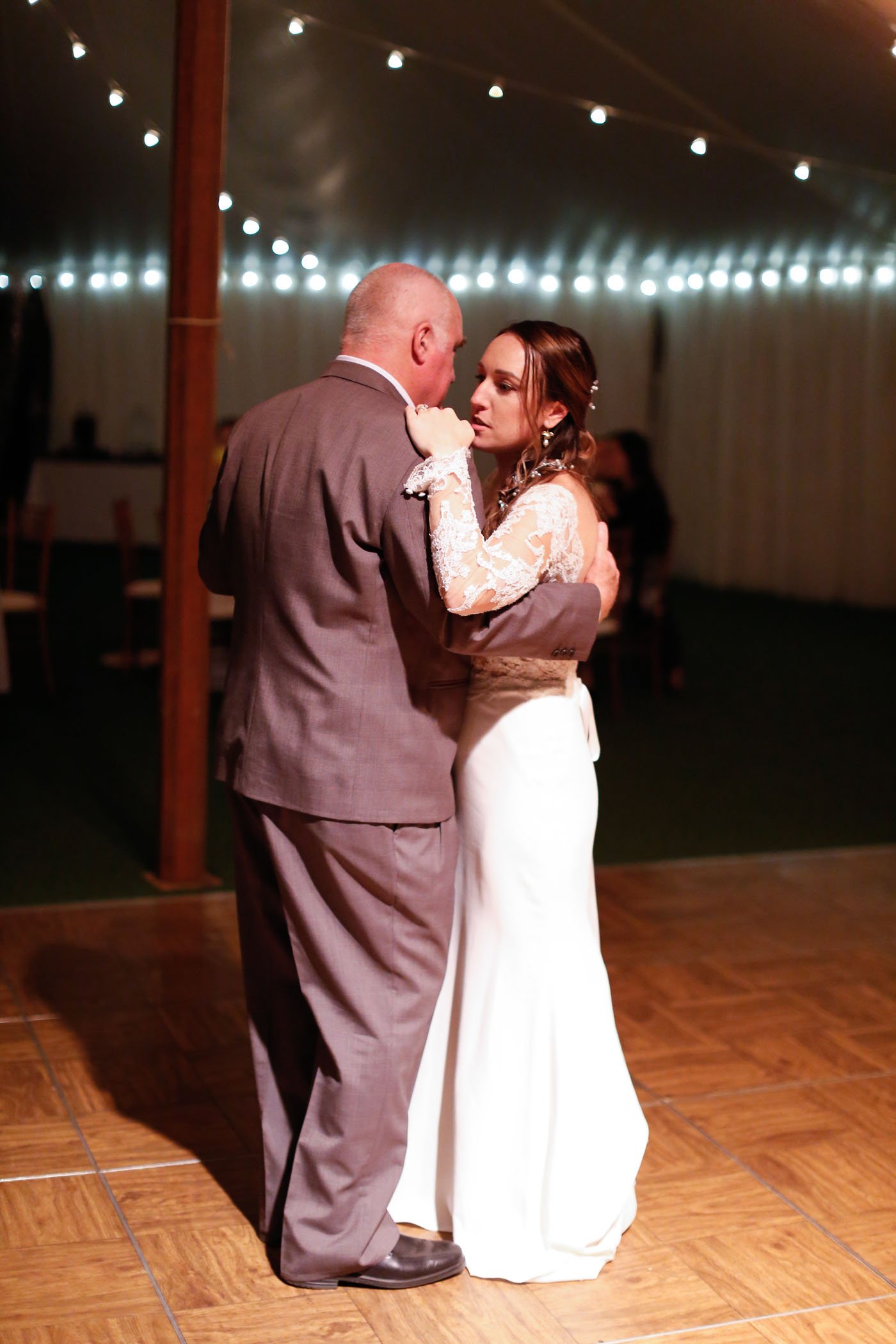  10/22/21 - Charlottesville, VA - Jill and Charles Cahoon Wedding at Keswick Vineyards.Photo credit: Amanda Maglione Photography 