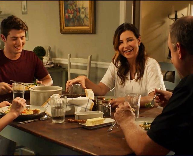 Fun shot 📸 from the @overcomermovie trailer! @overcomermovie is hitting theaters on August 23rd, 🎥 so mark your calendars. I had such a good time shooting this scene with @the_kendrick_brothers @jacksterner and Caleb! ✨ Make sure to check out the n