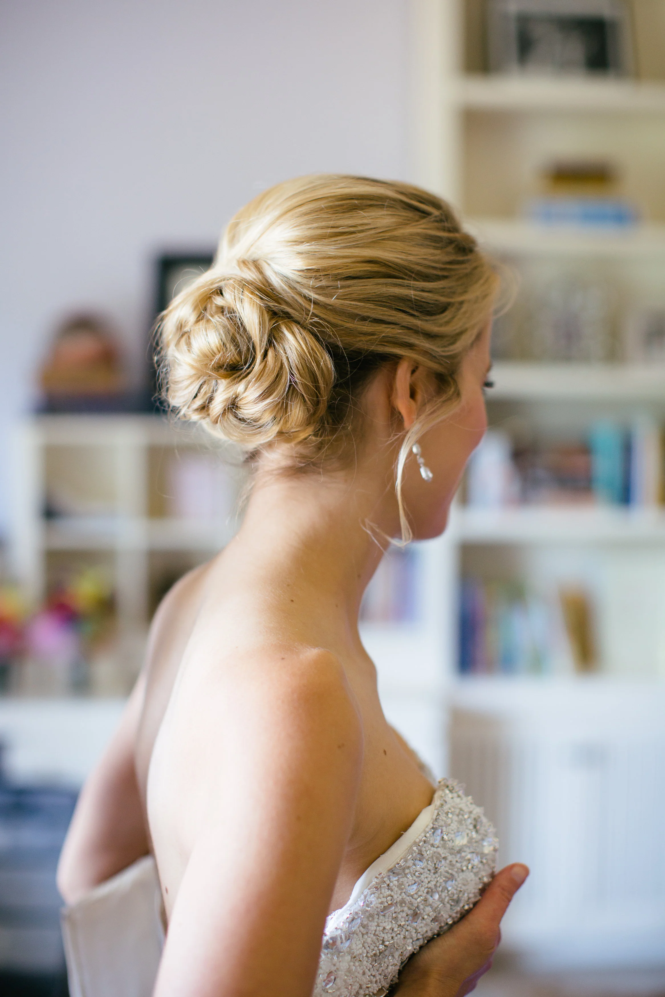 offwhitebeauty.com | OffWhite Makeup & Beauty | Froggsong Gardens | Sarah Bradshaw Photography | Makeup Artist | Airbrush Tanning | Bridal Hair | Wedding | Seattle Bride | On Location