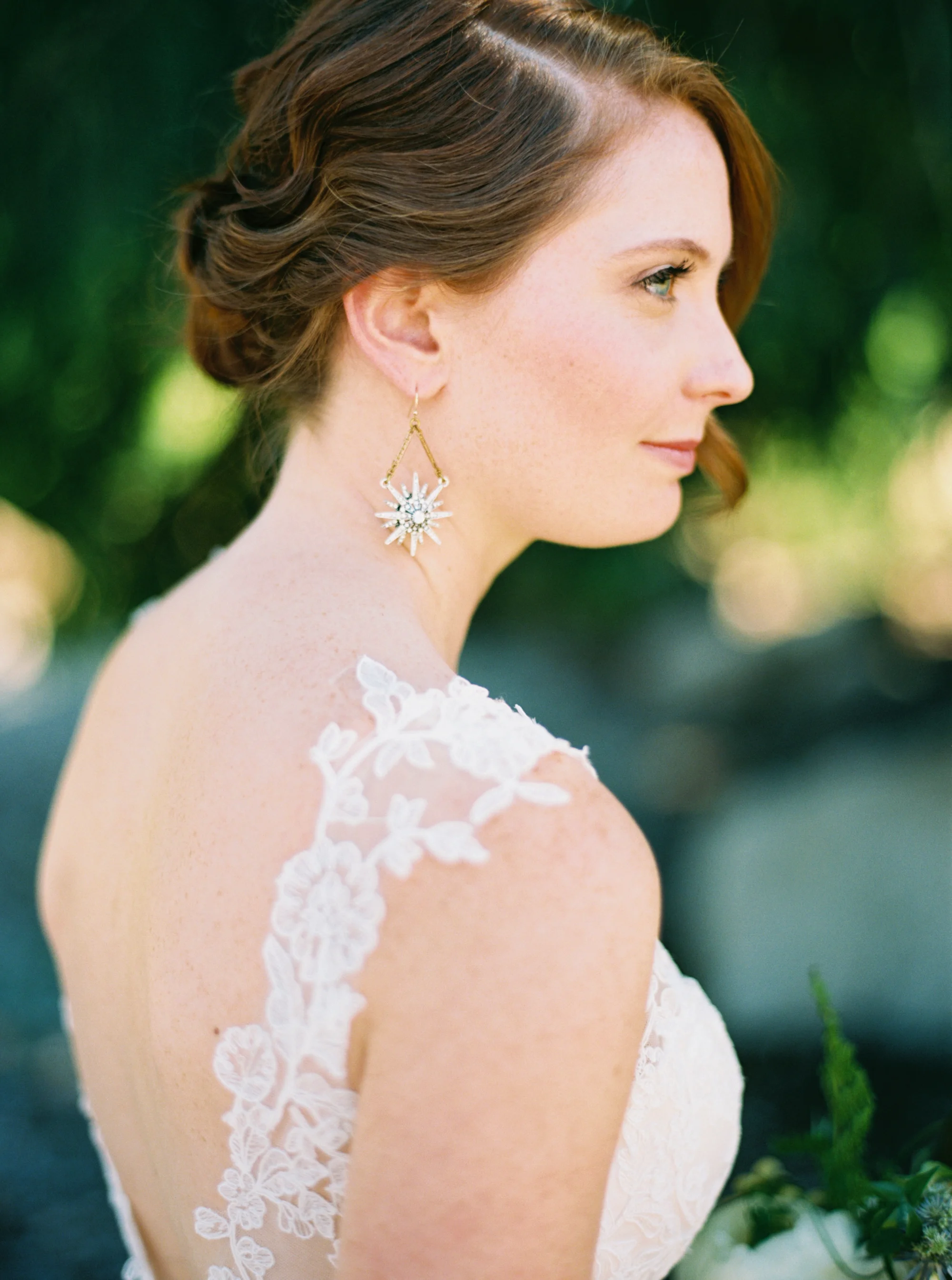 offwhitebeauty.com | OffWhite Makeup & Beauty | Anna Peters Photography | Trinity Tree Farm | Makeup Artist | Bridal Hair | Airbrush Tanning | On Location | Pacific Northwest Bride