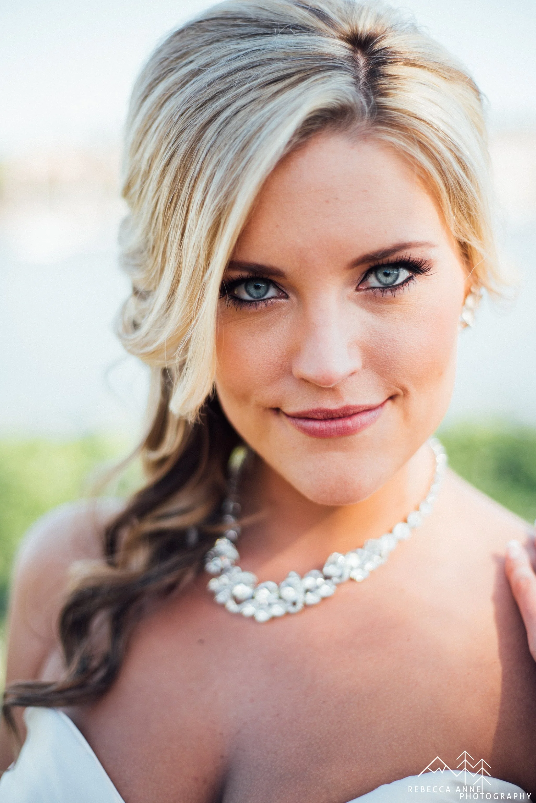 offwhitebeauty.com | OffWhite Makeup & Beauty | Rebecca Anne Photography | Skansonia | Makeup Artist | Bridal Hair | Airbrush Tanning | On Location | Pacific Northwest Bride