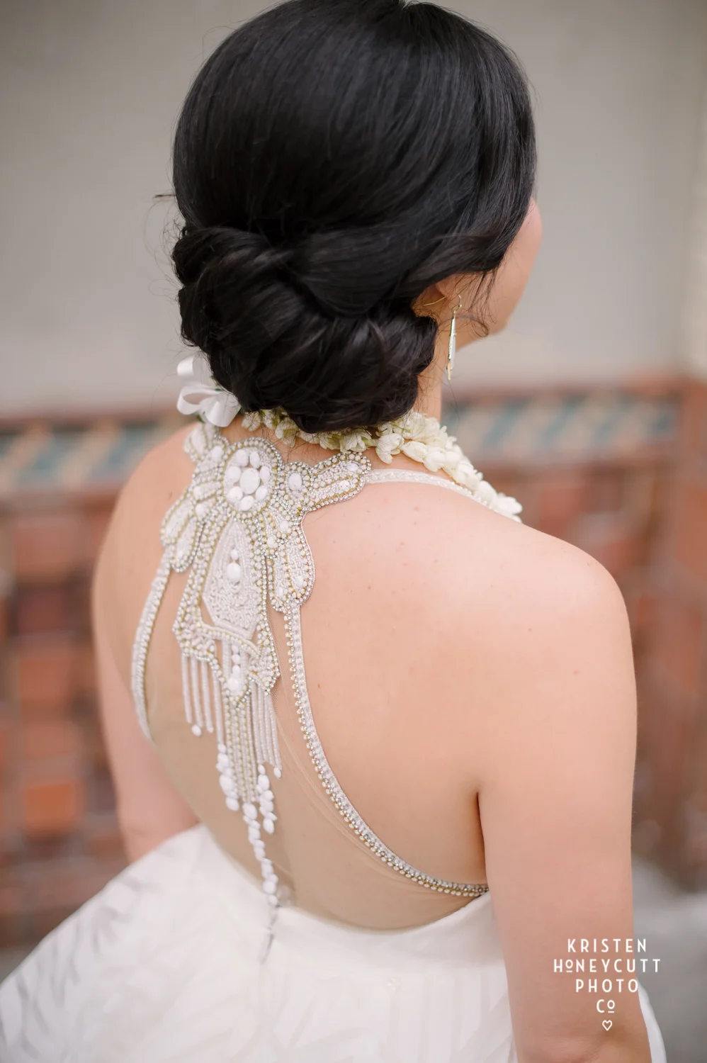 offwhitebeauty.com | OffWhite Makeup & Beauty | Kristen Honeycutt Photography | Rainer Chapter House | Makeup Artist | Bridal Hair | Airbrush Tanning | On Location | Pacific Northwest Bride | Seattle Wedding