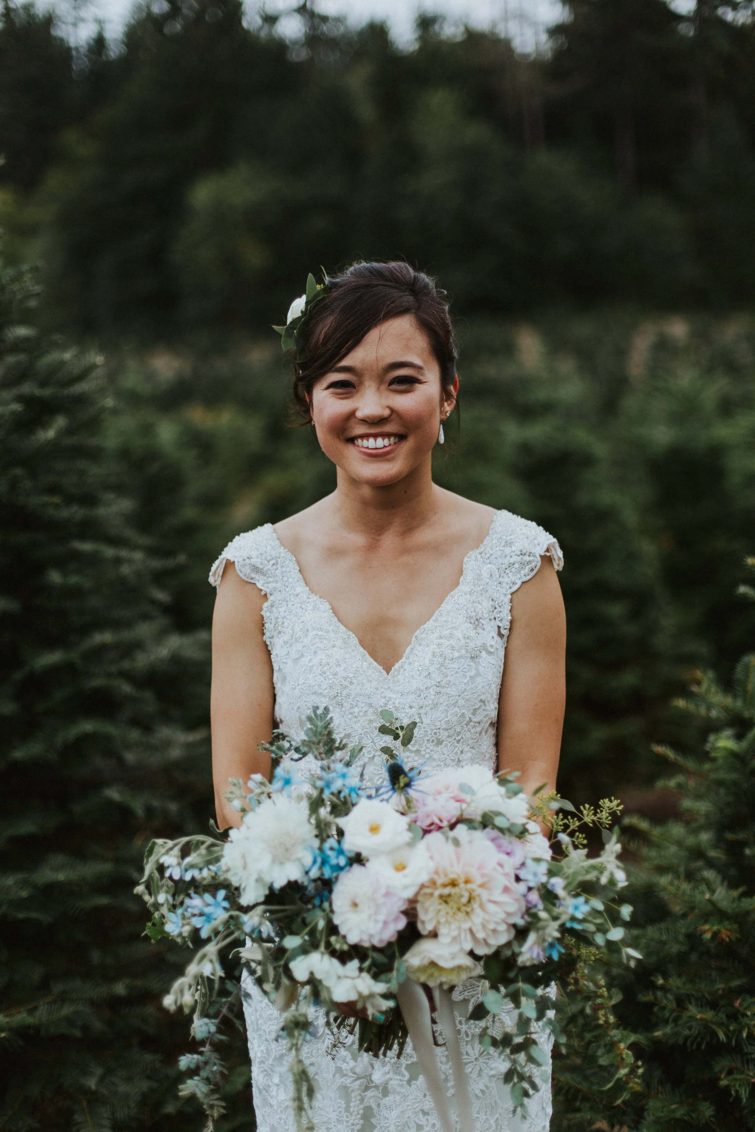offwhitebeauty.com | OffWhite Makeup & Beauty | Echo Photography | Trinity Tree Farm Issaquah | Makeup Artist | Airbrush Tanning | Bridal Hair | Wedding | Seattle Bride | On Location