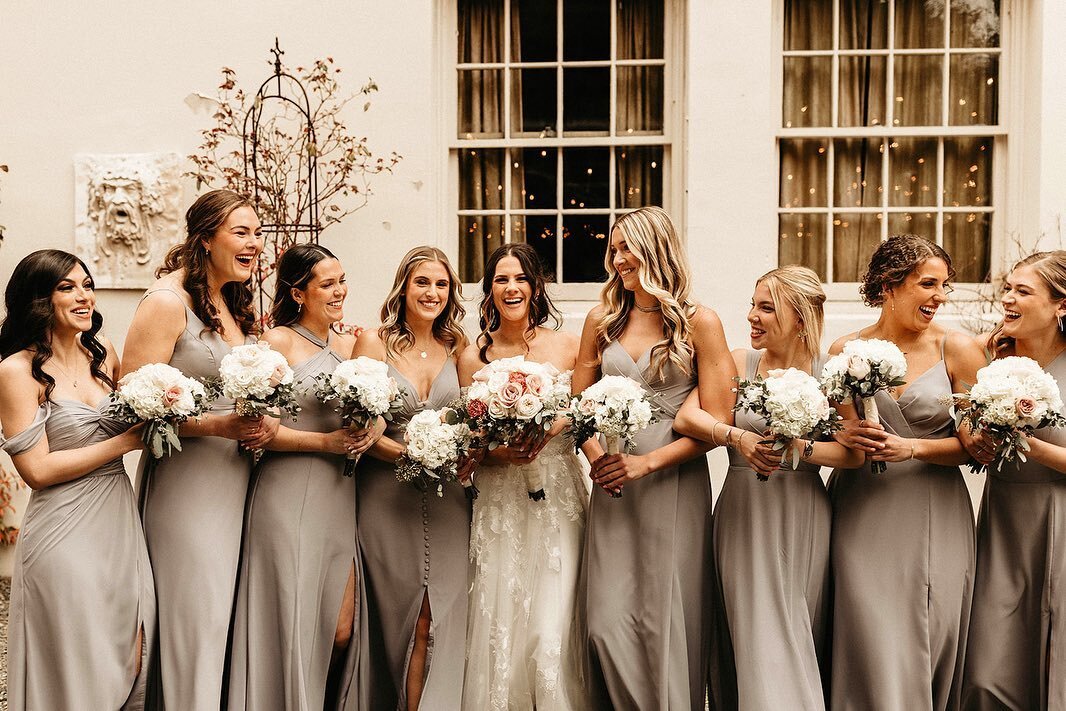 We had a blast with these gorgeous gals a couple weeks ago! 🌸🌻

Photo: @brynnakathleenphoto 
Venue: @hallatfauntleroy 
Catering: @tuxedosandtennisshoes 
Day of Coordination: @eventsbygenevieve 
Videography: @sound.originals 
HMU: @offwhitemakeupand